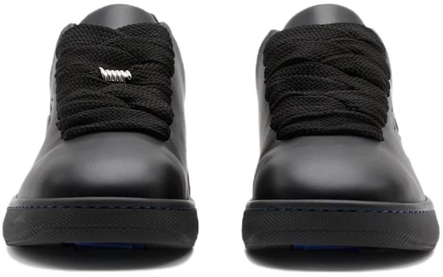 버버리 블랙 가죽 로우탑 스니커즈 80833251 Lookbook 버버리 블랙 가죽 로우탑 스니커즈 80833251