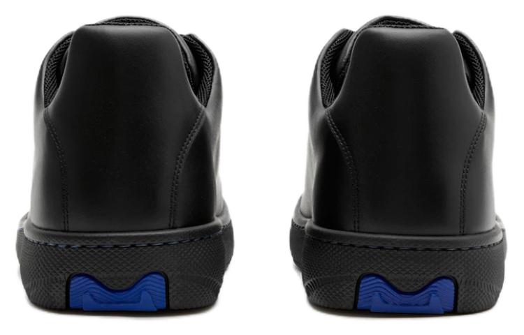 Purchase 버버리 블랙 가죽 로우탑 스니커즈 80833251