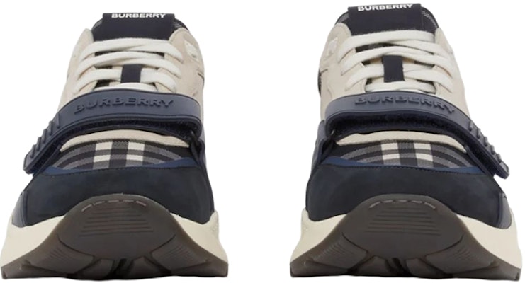 버버리 체크 로우탑 스니커즈 (네이비) 80606211 Lookbook 버버리 체크 로우탑 스니커즈 (네이비) 80606211