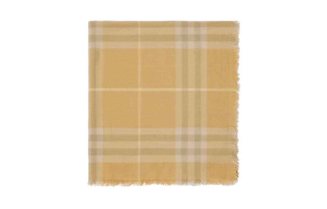 Shop Burberry 男士黃色格紋披肩. 80800981