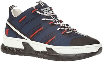 버버리 메쉬 누벅 유니온 네이비 레드 (Beobeolri Meshi Nubuck Union Neibi Redeu) 8024045 Lookbook 버버리 메쉬 누벅 유니온 네이비 레드 (Beobeolri Meshi Nubuck Union Neibi Redeu) 8024045