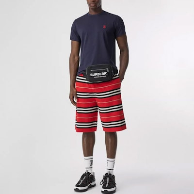 Burberry Monogram Motif Baju-T Biru Navy Lengan Pendek Lelaki 80140221 Details for Burberry Monogram Motif Baju-T Biru Navy Lengan Pendek Lelaki 80140221