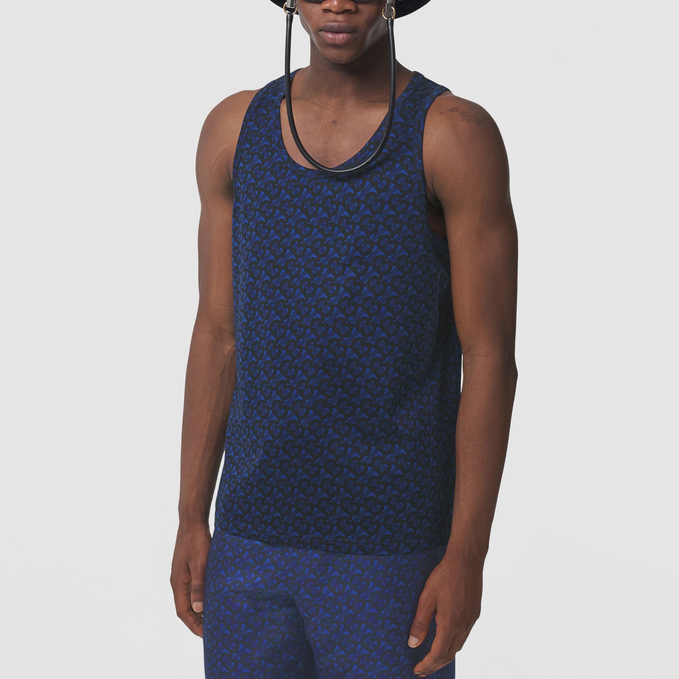 Shop Camiseta sin mangas de algodón con estampado Monograma Burberry - Azul 80488561