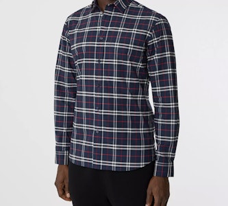 버버리 네이비 블루 체크 스트레치 긴팔 셔츠 80186401 Lookbook 버버리 네이비 블루 체크 스트레치 긴팔 셔츠 80186401