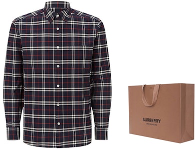 버버리 네이비 블루 클래식 체크 레드 스트라이프 긴팔 셔츠 8004835 Lookbook 버버리 네이비 블루 클래식 체크 레드 스트라이프 긴팔 셔츠 8004835