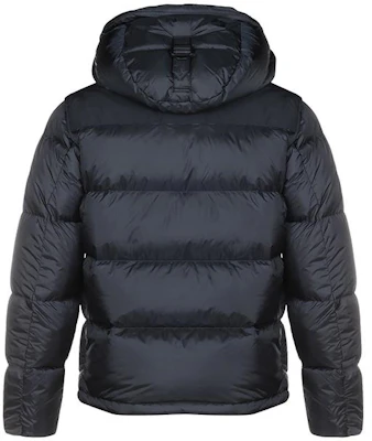 Jaket Musim Dingin Pria Burberry Navy Blue dengan Lengan Lepas Pasang. 80187321 Lookbook Jaket Musim Dingin Pria Burberry Navy Blue dengan Lengan Lepas Pasang. 80187321