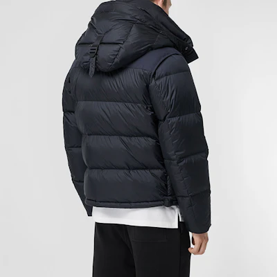 Jaket Musim Dingin Pria Burberry Navy Blue dengan Lengan Lepas Pasang. 80187321 Details for Jaket Musim Dingin Pria Burberry Navy Blue dengan Lengan Lepas Pasang. 80187321