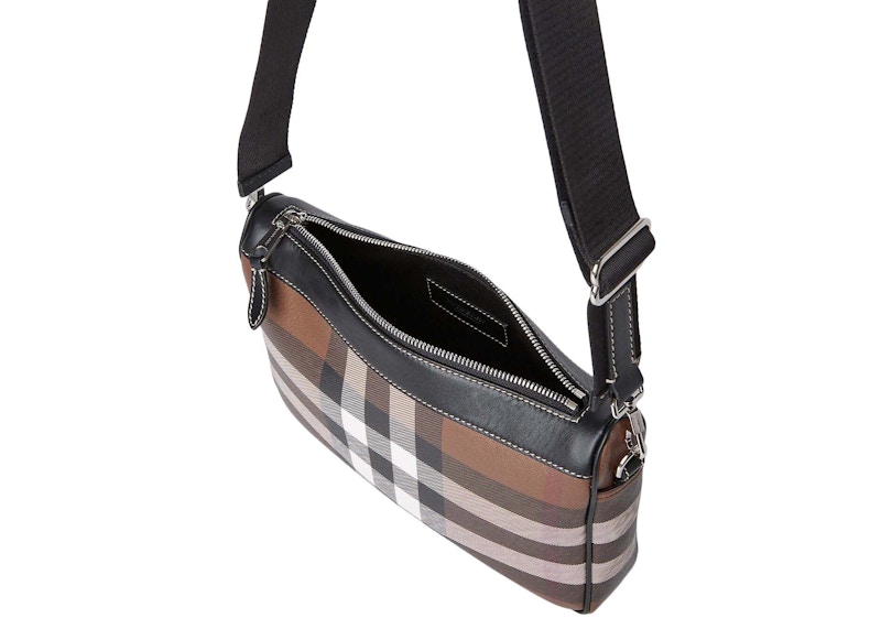 Lookbook 버버리 램블러 크로스바디 브라운