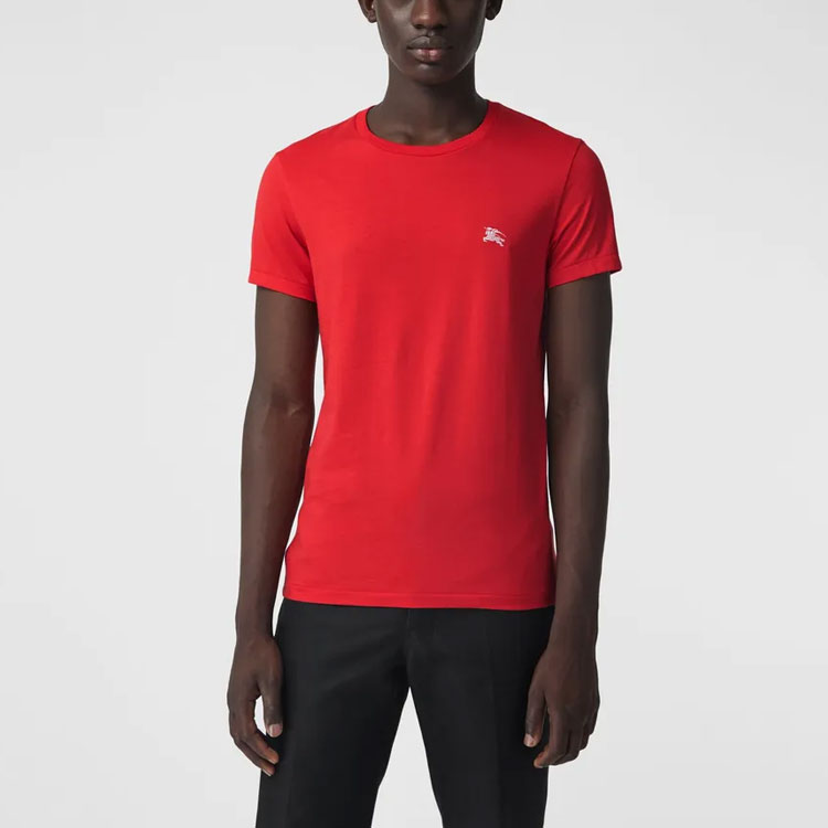 Shop Burberry Kaos Merah Katun Logo Ksatria Berkuda. 80024181