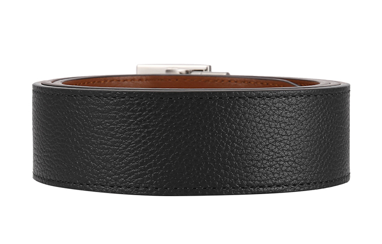 Lookbook Burberry Sabuk Kulit Reversible Hitam/Coklat/Perak Lebar 3.5cm. 80432471