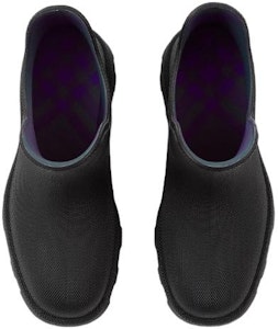 Burberry Sepatu Bot Karet 'Nyaman Ringan Hitam' 80746031 Purchase Burberry Sepatu Bot Karet 'Nyaman Ringan Hitam' 80746031