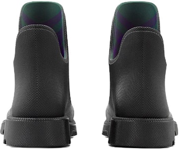 Burberry Sepatu Bot Karet 'Nyaman Ringan Hitam' 80746031 Details for Burberry Sepatu Bot Karet 'Nyaman Ringan Hitam' 80746031