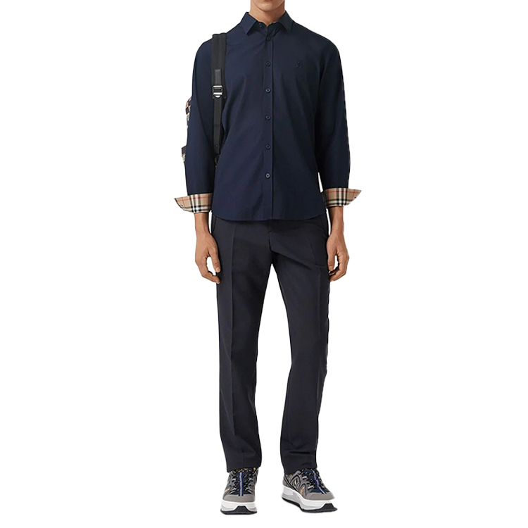 Shop Camisa Burberry Slim Fit con Puños de Logo y Diseño a Cuadros de Manga Larga en Azul Marino 80323061