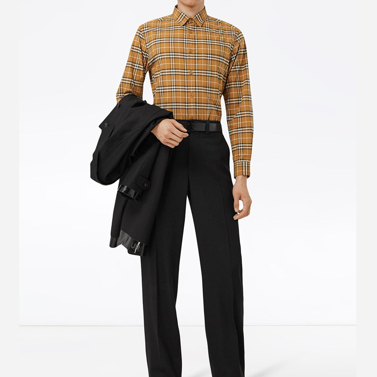 Shop 博柏利小格单排扣长袖衬衫太妃色 80258441