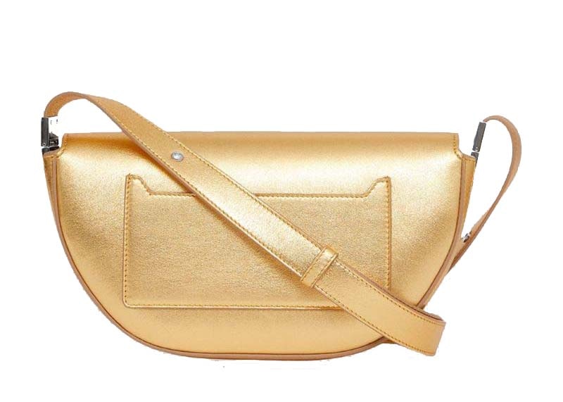Lookbook Tas Bahu Burberry kecil Kulit Metalik Olympia Emas