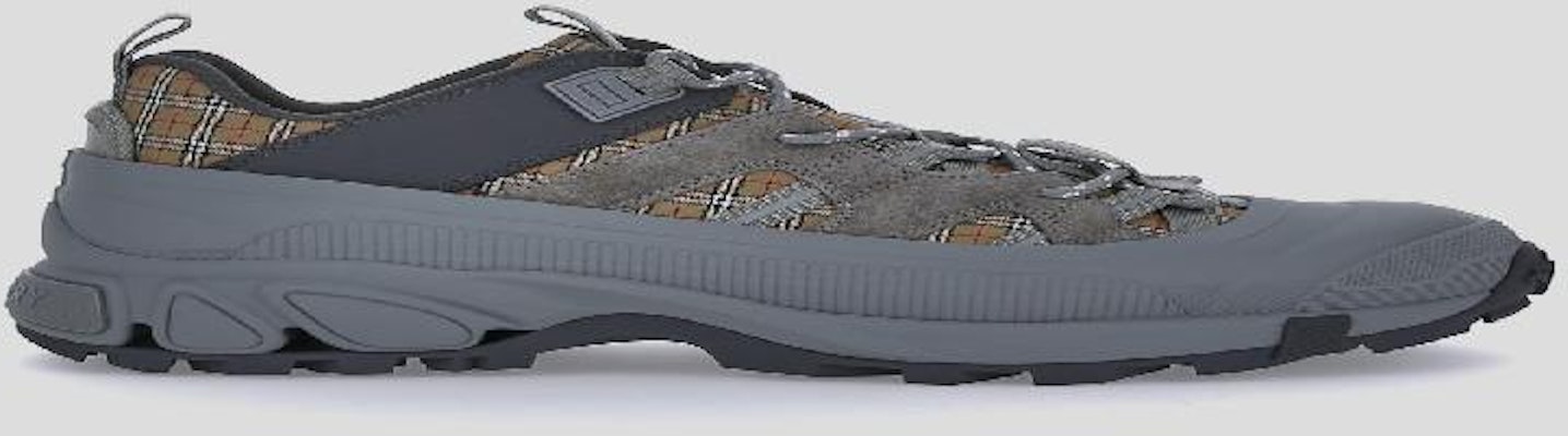 Burberry Arthur Abu Beige Kotak-kotak 8043864 Buy Burberry Arthur Abu Beige Kotak-kotak 8043864