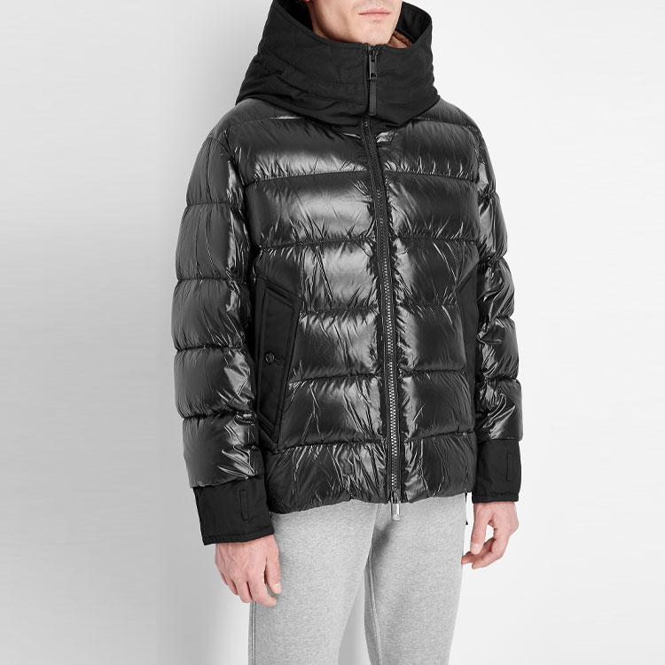 Burberry Solid Color Black Hooded Slim Fit Down Jacket 80439201 圖 5