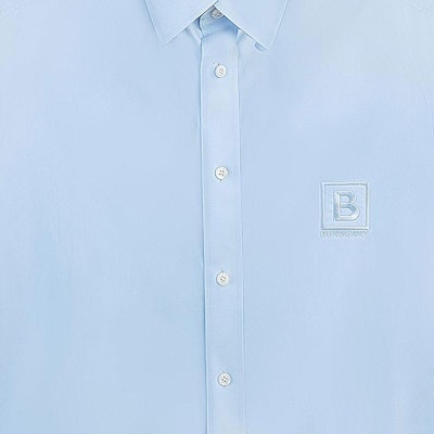 버버리 로고 자수 반팔 셔츠 남성용 라이트 블루 80618631 Sizing 버버리 로고 자수 반팔 셔츠 남성용 라이트 블루 80618631