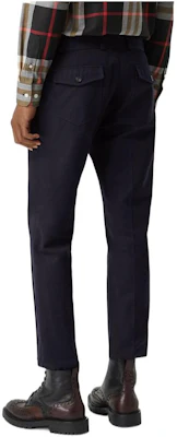 Burberry Celana Panjang Kasual Navy Blue Mid-Waist Stylish. 80046071 Lookbook Burberry Celana Panjang Kasual Navy Blue Mid-Waist Stylish. 80046071