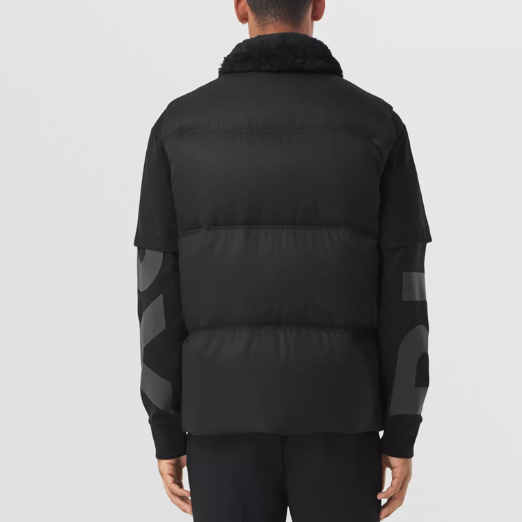 Shop バーバリー 無地 ジップアップ ファー襟付き ノースリーブ ダウンベスト 80438291