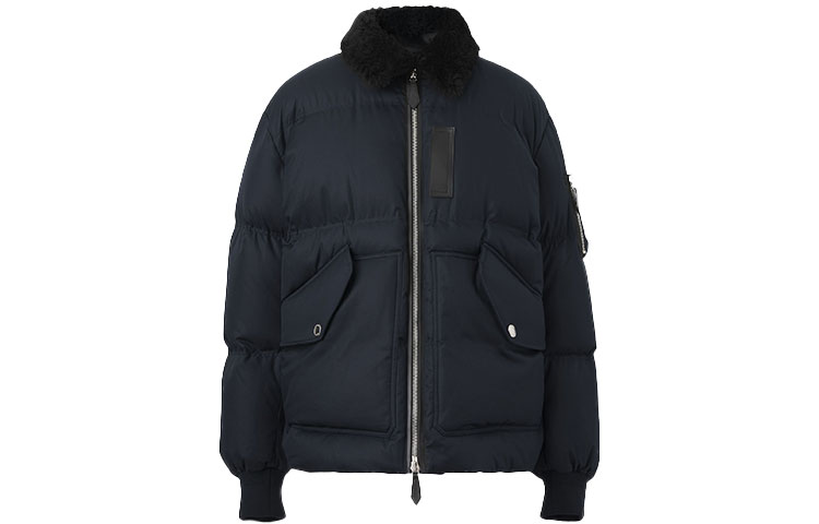 Burberry Solid Color Zip-Up Slim Fit Casual Down Jacket. 80440441