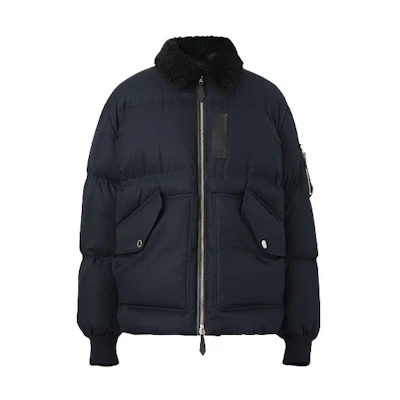 Burberry Solid Color Zip-Up Slim Fit Casual Down Jacket. 80440441