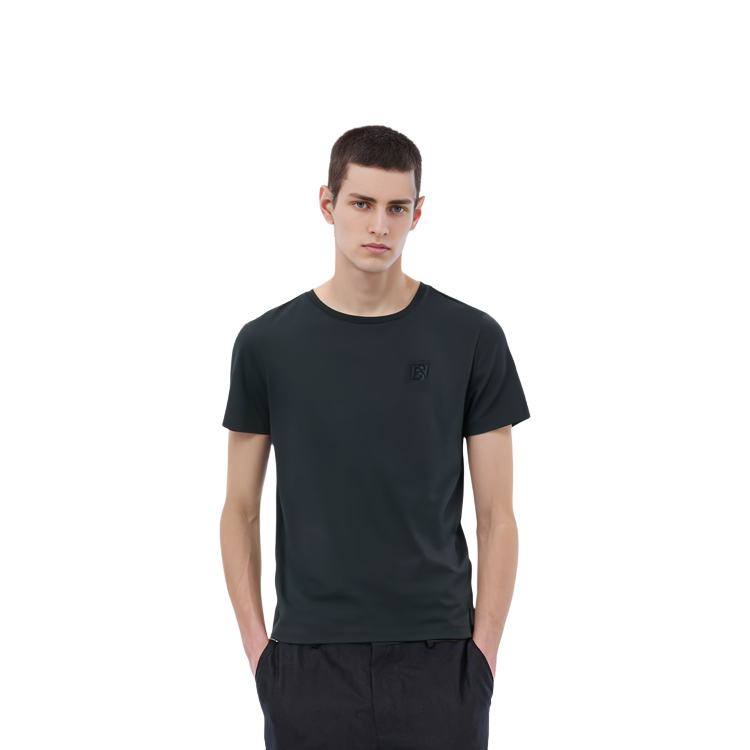 Shop Burberry Kaos Crewneck Logo Navy Biru Solid. 80695351