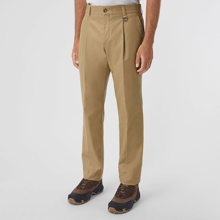 Shop Burberry Celana Panjang Santai Lurus Coklat Walnut Pleated Mid-Rise. 80488791