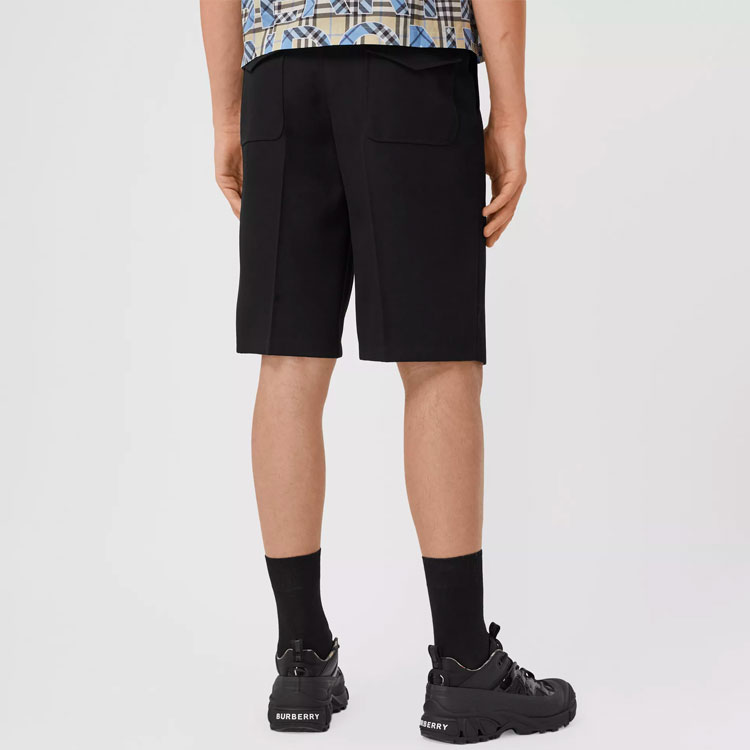 Burberry SS21 Black Wool Tailored Shorts with Back Pocket Logo. 80388531 圖 4