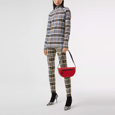 버버리 SS21 체크 프린트 지퍼 롱슬리브 티 마리골드 옐로우 유니섹스 80378501 Shop 버버리 SS21 체크 프린트 지퍼 롱슬리브 티 마리골드 옐로우 유니섹스 80378501