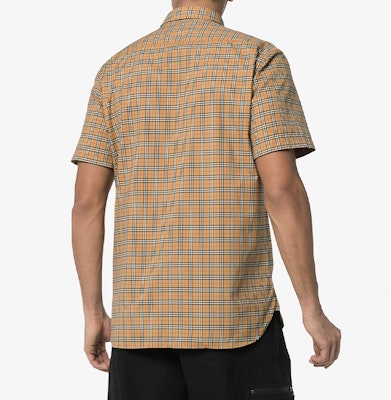Camisa de Manga Corta Cuadros Burberry SS21 Caqui. 80038521 Sizing Camisa de Manga Corta Cuadros Burberry SS21 Caqui. 80038521