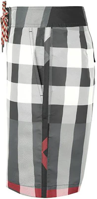 Burberry SS21 Shorts Grises de Cintura Baja con Estampado Cuadros y Cordón. 80226481 Shop Burberry SS21 Shorts Grises de Cintura Baja con Estampado Cuadros y Cordón. 80226481