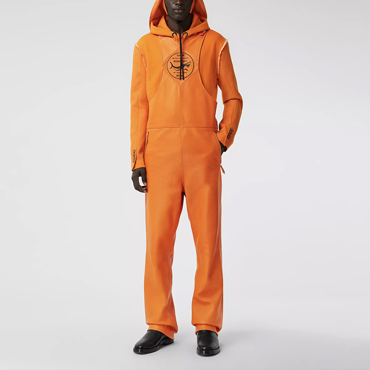 Purchase Burberry SS21 Jumpsuit Cetak Hiu Strap Kulit - Oranye Tua. 45682661