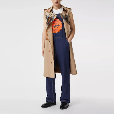 Burberry SS21 Celana Denim Cetak Hiu Stirrup Biru. 45674651 Purchase Burberry SS21 Celana Denim Cetak Hiu Stirrup Biru. 45674651