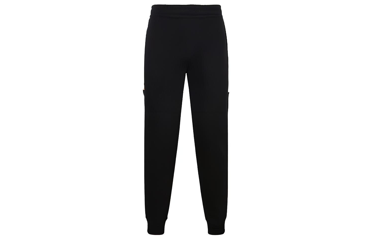 Lookbook Burberry SS22 Pantalones Negros Jogger con Diseño Lateral de Cuadros en Algodón. 80590661