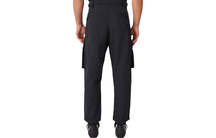 Burberry SS22  Black Straight-Leg Cargo Pants with Large Pockets 80512261 圖 3