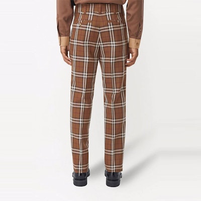 Burberry SS22 Brown Check Straight-Fit Casual Trousers. 80482081 Purchase Burberry SS22 Brown Check Straight-Fit Casual Trousers. 80482081