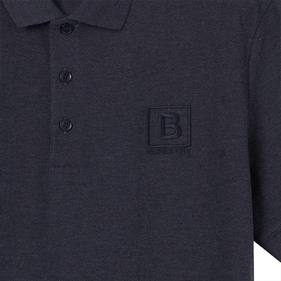 Polo Burberry SS22 de Algodón con Estampado de Logo en Gris Oscuro. 80530271 Sizing Polo Burberry SS22 de Algodón con Estampado de Logo en Gris Oscuro. 80530271