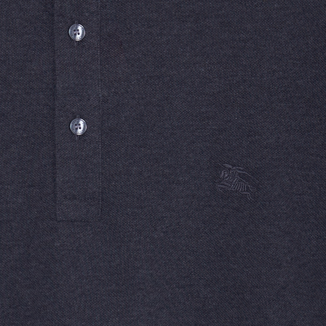 Shop Burberry SS22 Polo Gris Oscuro con Logo Bordado de Caballero. 80362741