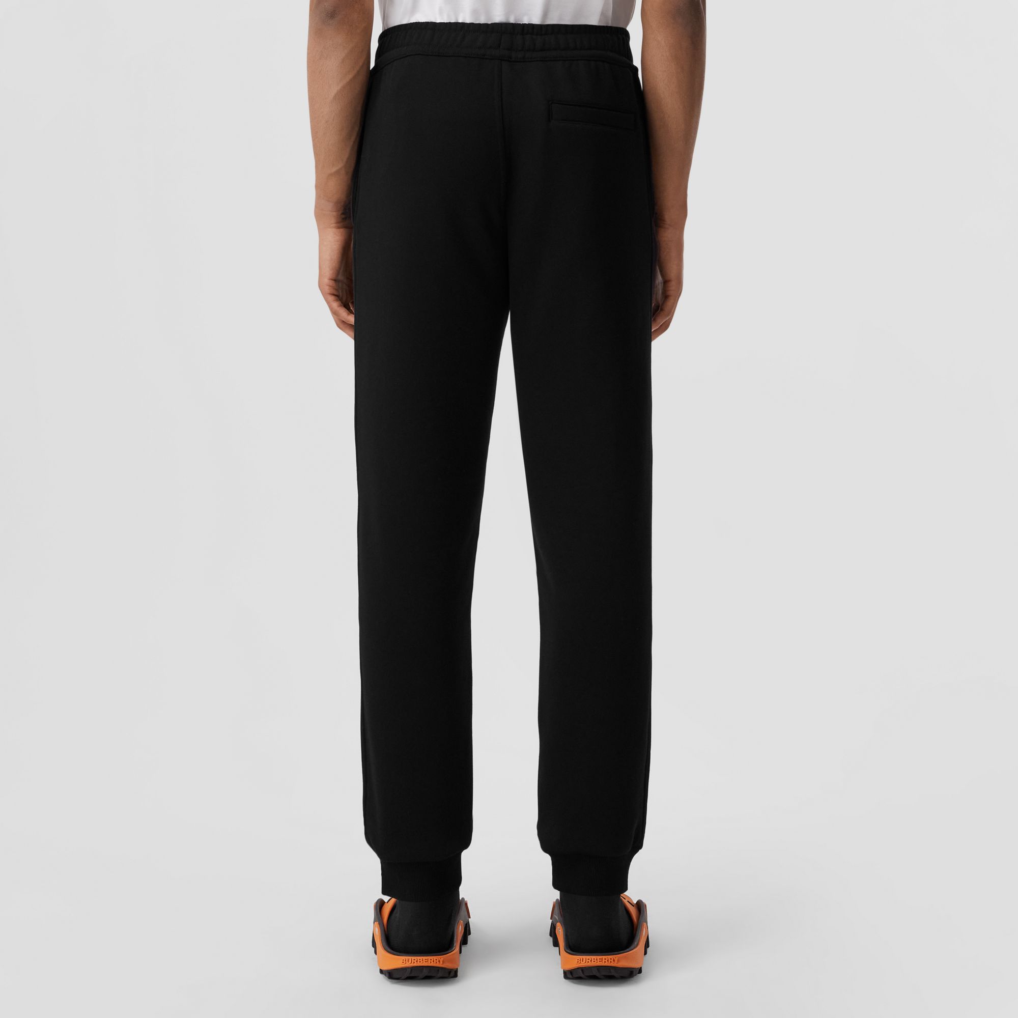Purchase Pantalones Jogger de Algodón Negro con Logo Burberry SS22 80553381