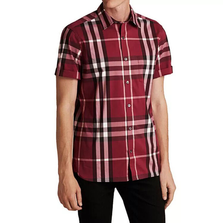 Lookbook 博柏利 SS22 红色格纹宽松短袖衬衫 40426251
