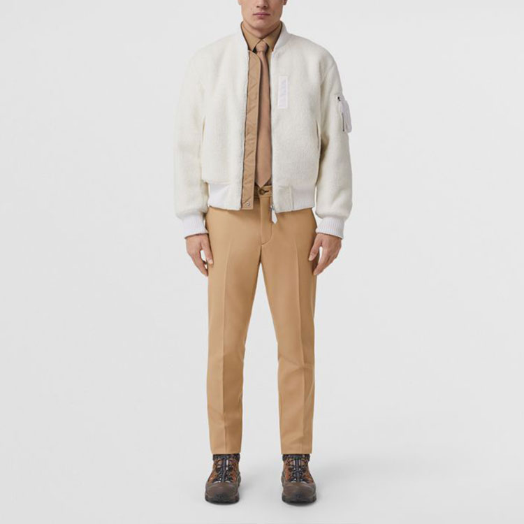 Lookbook Burberry SS22  Reversible Logo Baseball Jacket in Off-White. 80477771