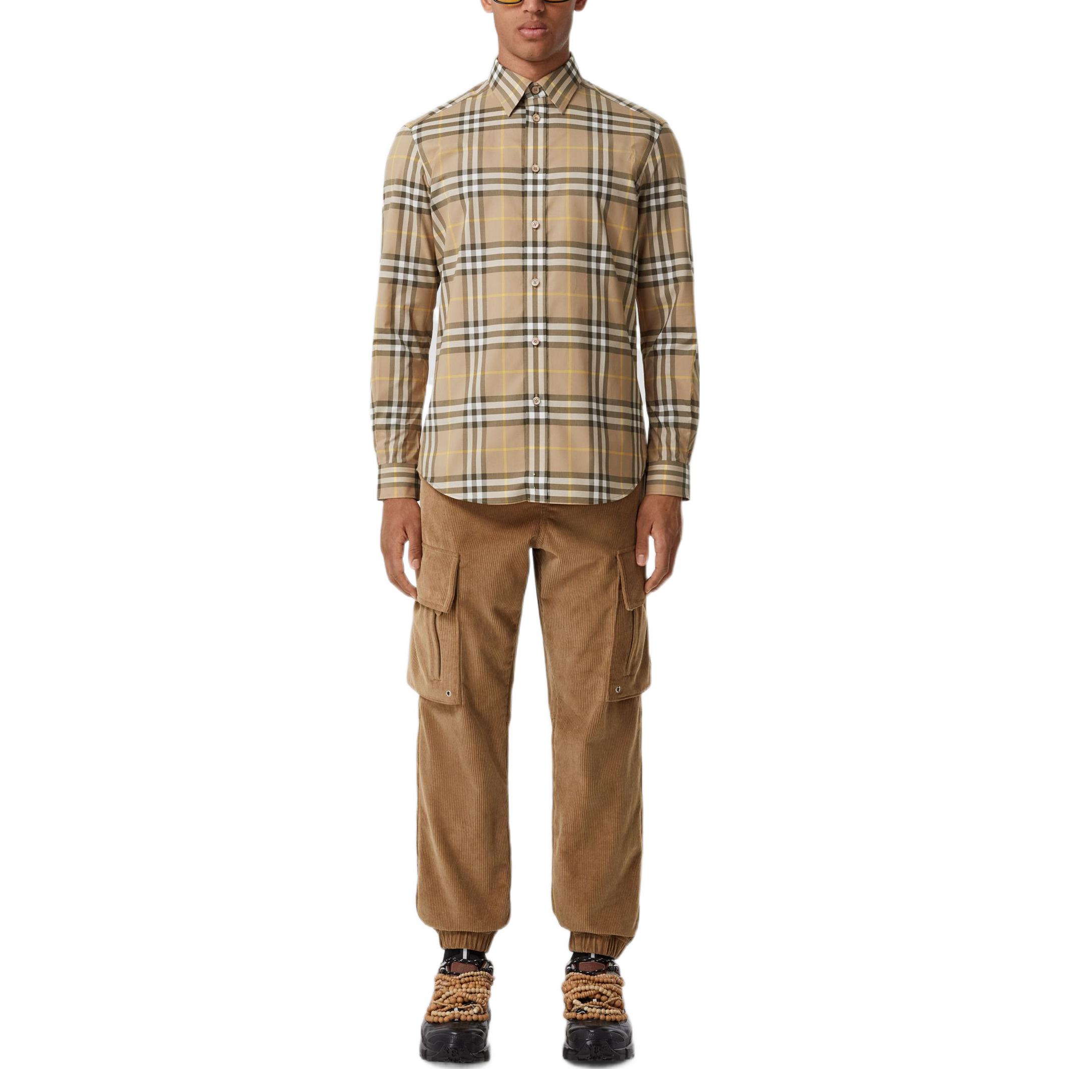 Lookbook バーバリー SS22 トリュフ クラシックチェック コットン 長袖 カジュアルシャツ 80554921