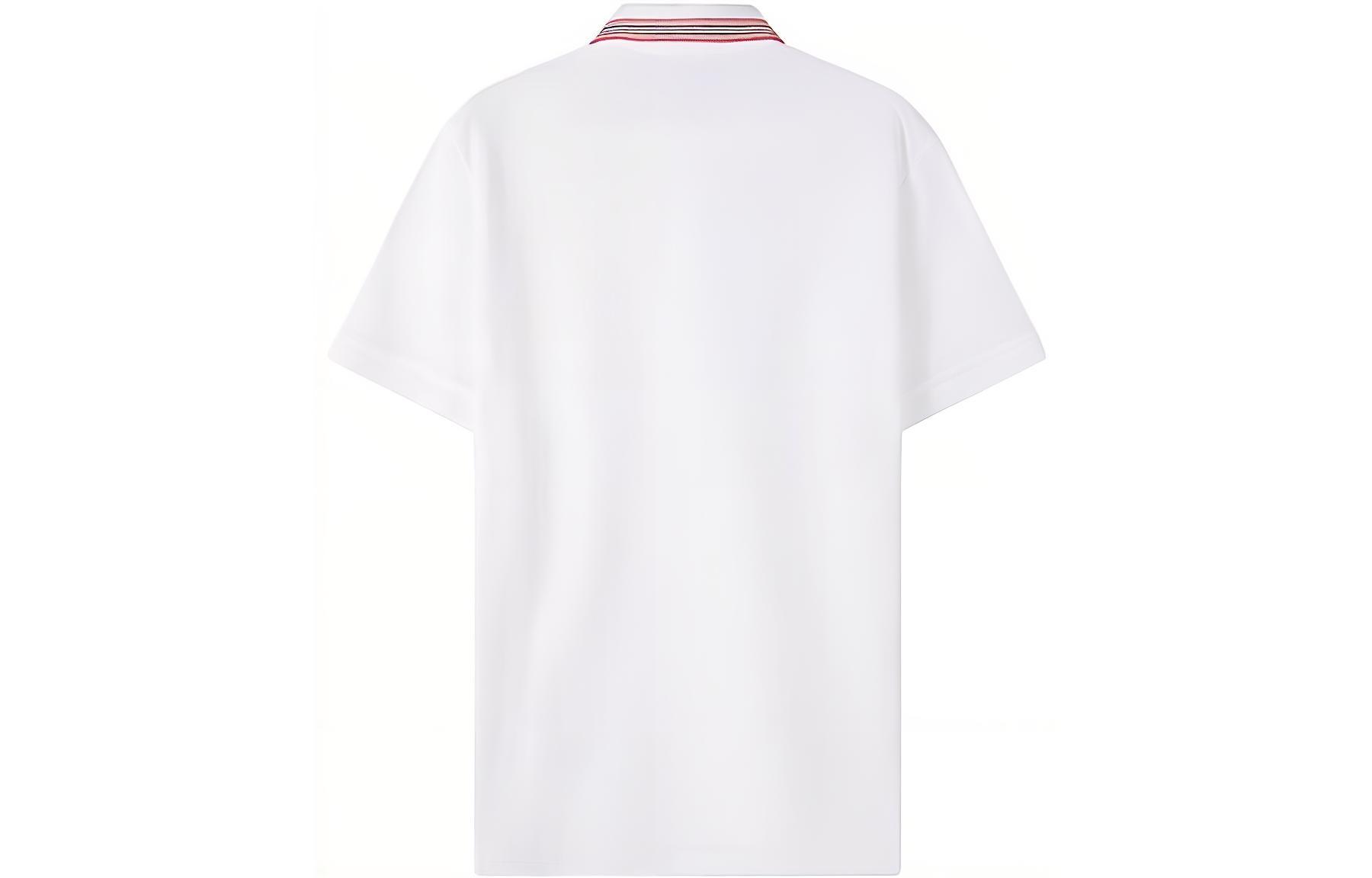 Lookbook Burberry SS22 Polo Blanco con Cuello de Raya Icónica. 80562251
