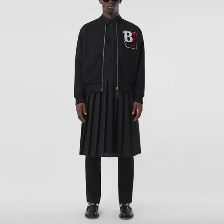 Shop Burberry SS22 黑色棉混紡字母拉鍊飛行夾克外套 80480101