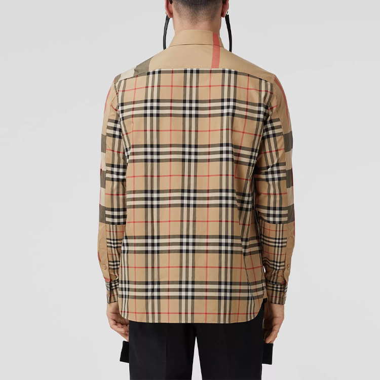 Shop Kemeja Burberry SS22 Check Patchwork Lengan Panjang Lelaki Vintage Beige 80521881