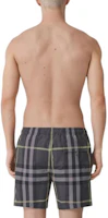 Lookbook Burberry SS22 Check Print Drawstring Mid-Rise Casual Shorts Men Seal Gray 80510791
