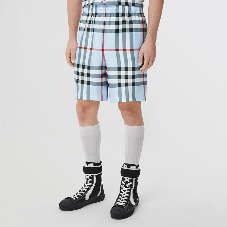 Burberry SS22 Check Silk Relaxed Fit Shorts  Light Blue. 80501921 圖 4