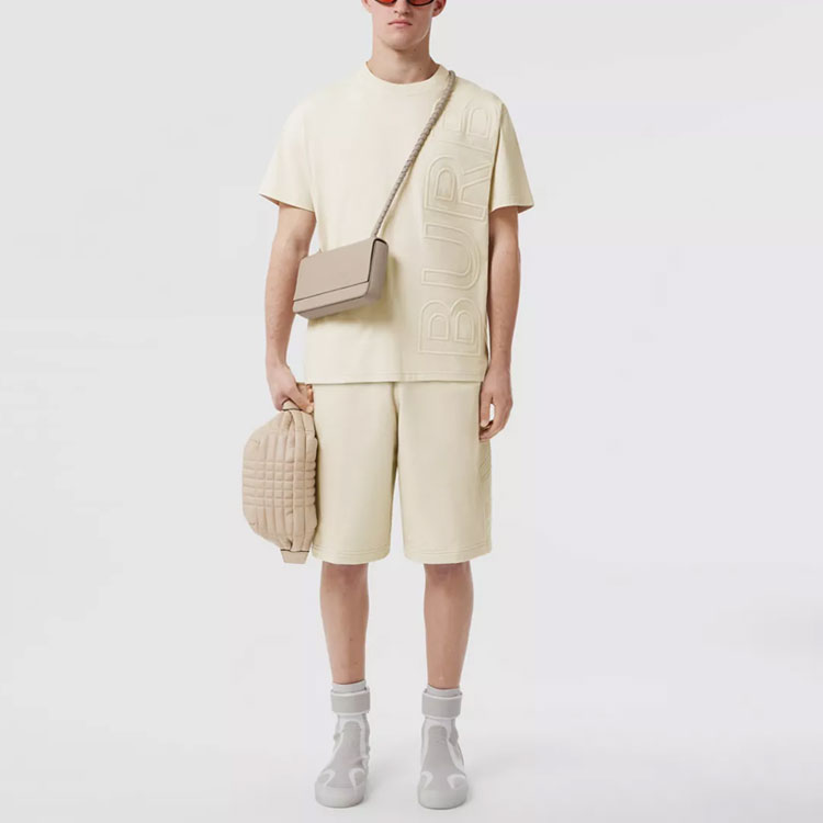 Burberry SS22 Logo Embossed Cotton Loose Fit T-Shirt  Parchment Color. 80507321 圖 3