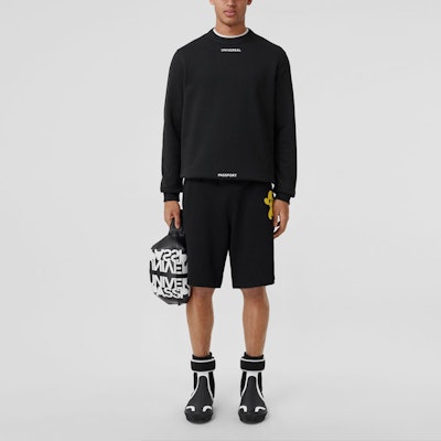 Burberry SS22 標語印花棉質圓領套頭衫黑色 80514641 Shop Burberry SS22 標語印花棉質圓領套頭衫黑色 80514641